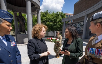 Ceremony commemorates 80th anniversary of Victory in Europe
