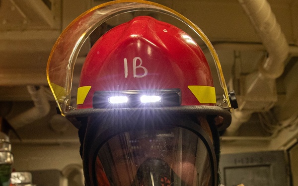 George Washington Sailors Conduct Firefighting Drill