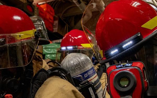 George Washington Sailors Conduct Firefighting Drills