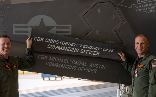 Strike Fighter Squadron (VFA) 147 holds change of command in Iwakuni