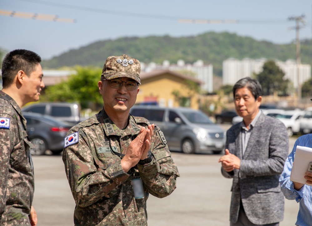 On Apr. 30, action officers from Combined Forces Command (CFC) C4 (Logistics) visited the U.S. Army Materiel Support Command – Korea.