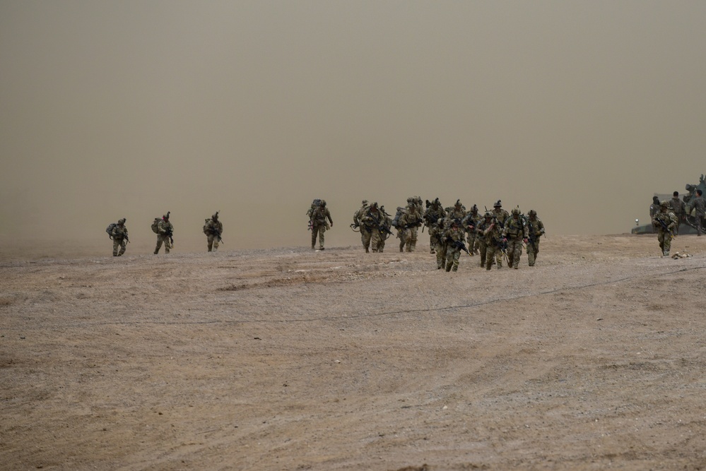 1st Battalion, 2nd Stryker Brigade Combat Team conducts Air Assault Operations