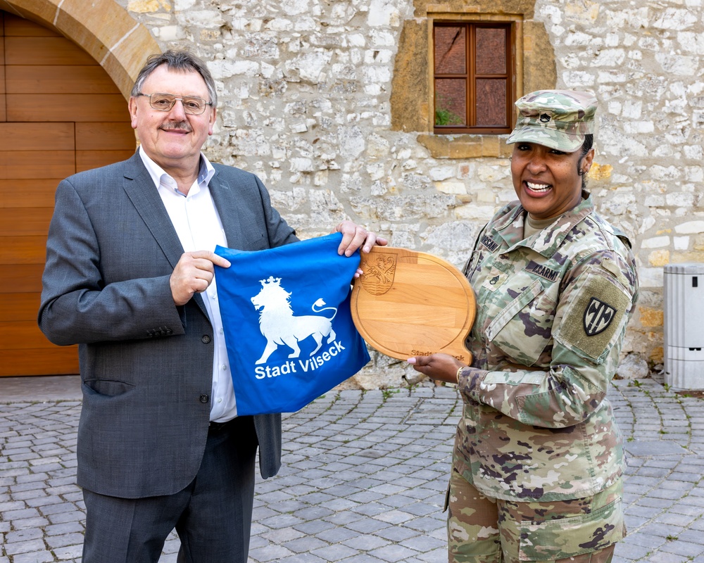 Final Reenlistment at Burg Dagestein