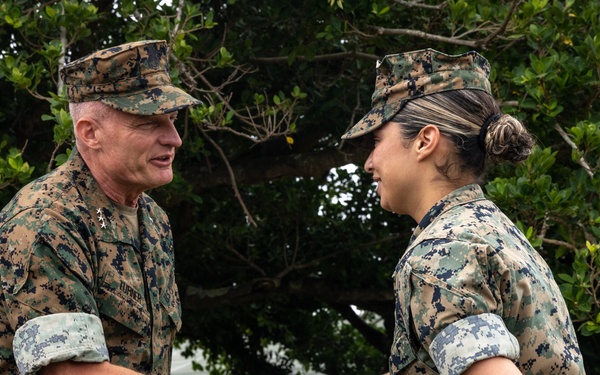 Kaiju Rain | III MEF Commanding General visits III MIG