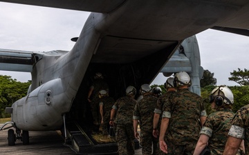 Kaiju Rain | III MEF Commanding General visits III MIG