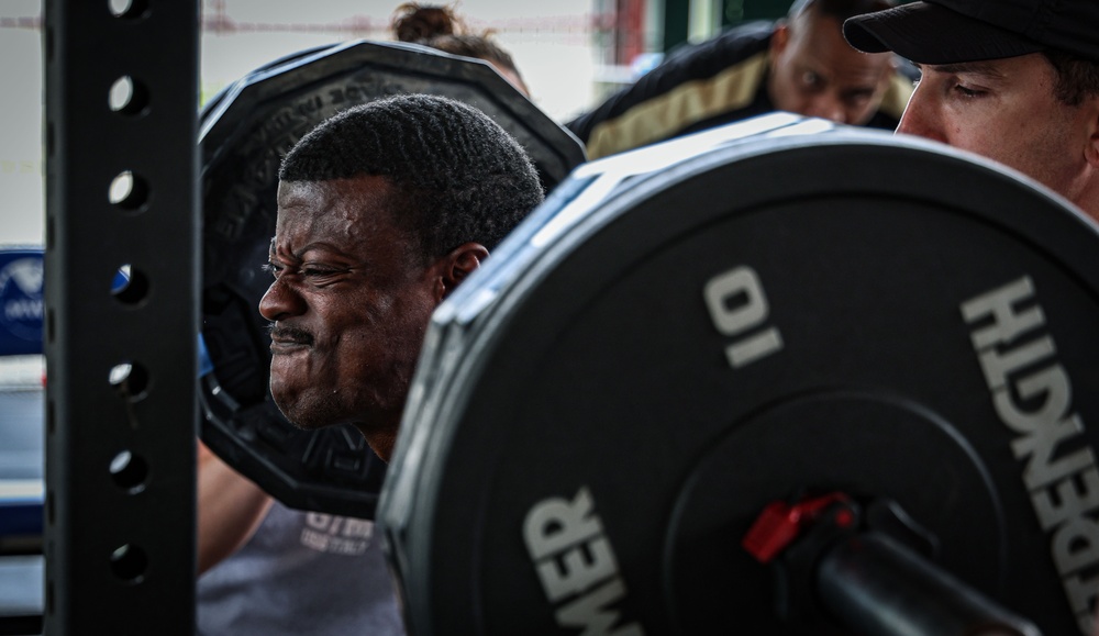 Vicenza BOSS holds weightlifting competition to build community