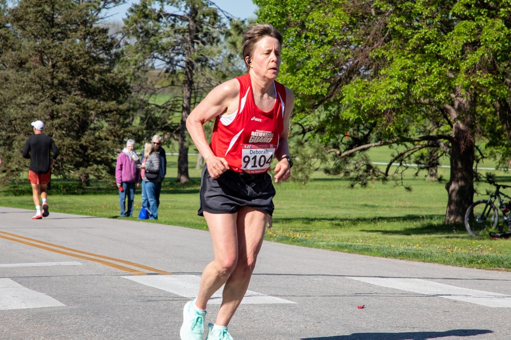 3 Pa. Guard Soldiers make All-Guard Marathon Team