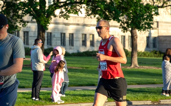 3 Pa. Guard Soldiers make All-Guard Marathon Team
