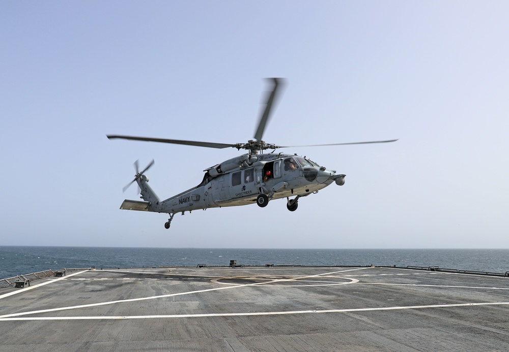 USS Mount Whitney Hosts Mauritanian Official and U.S. Charge d’ Affaires to Mauritania