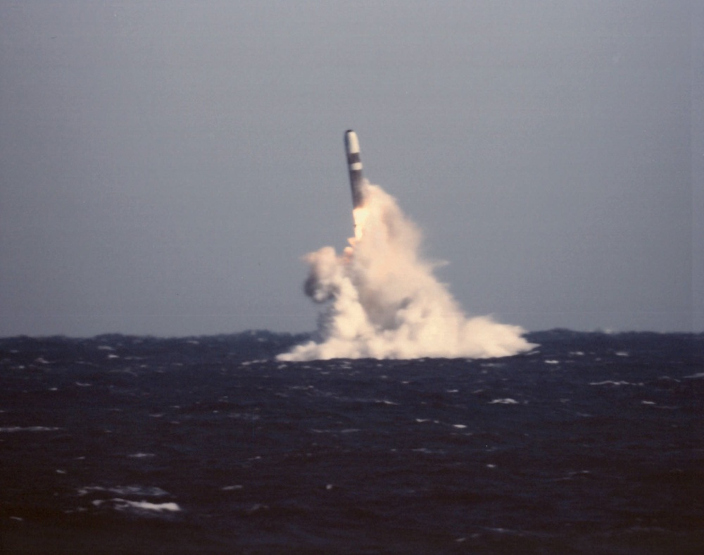 USS Tennessee D5 launch (DASO 1 &amp; 2)