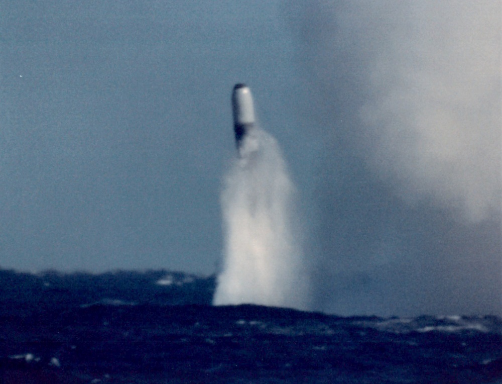 USS Tennessee D5 launch (DASO 1 &amp; 2)