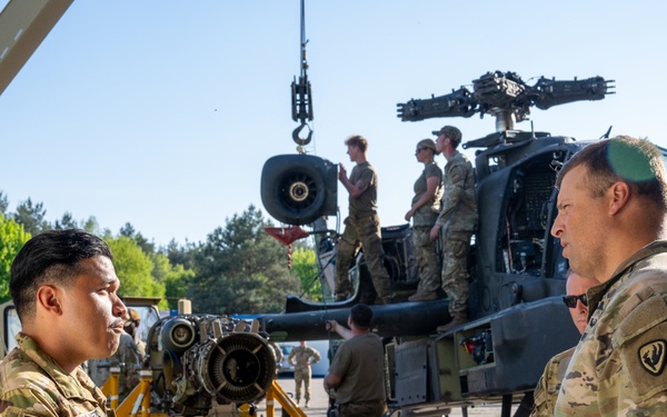 Army Aviation Commander Visits 1st Armored Division CAB in Poland, Gains Operational Insights