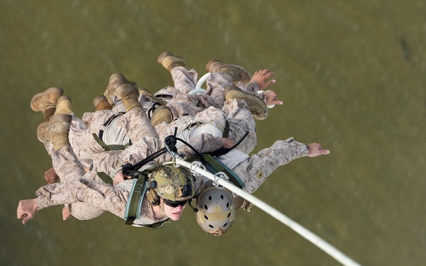 U.S. Marines with HMLA-269 and 2nd Recon conduct SPIE training