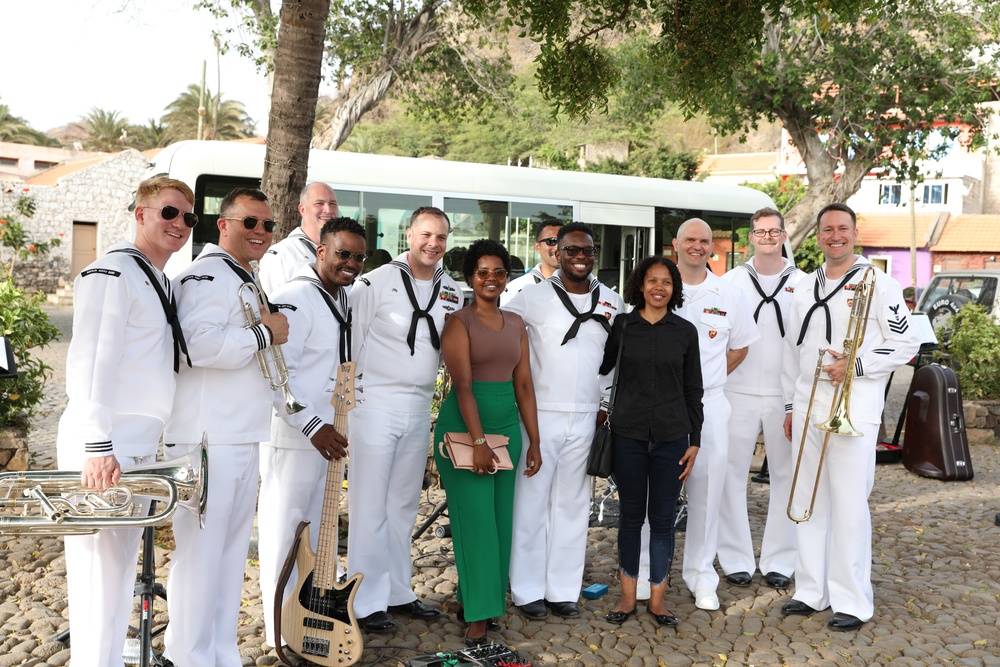 Obengame Express 2025 Navy Band Outdoor Concert