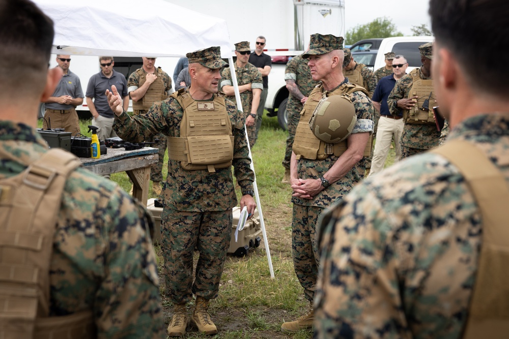 Commandant, Gen. Eric Smith, visits Marine Corps Attack Drone Team at MCB Quantico