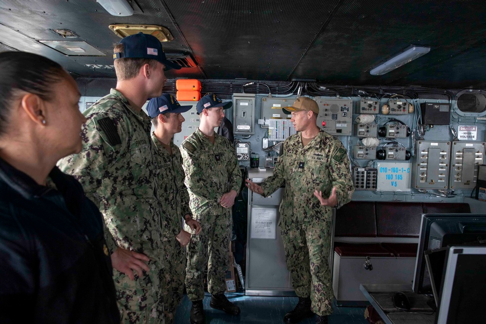 Commander, Carrier Strike Group 3, tours Abraham Lincoln