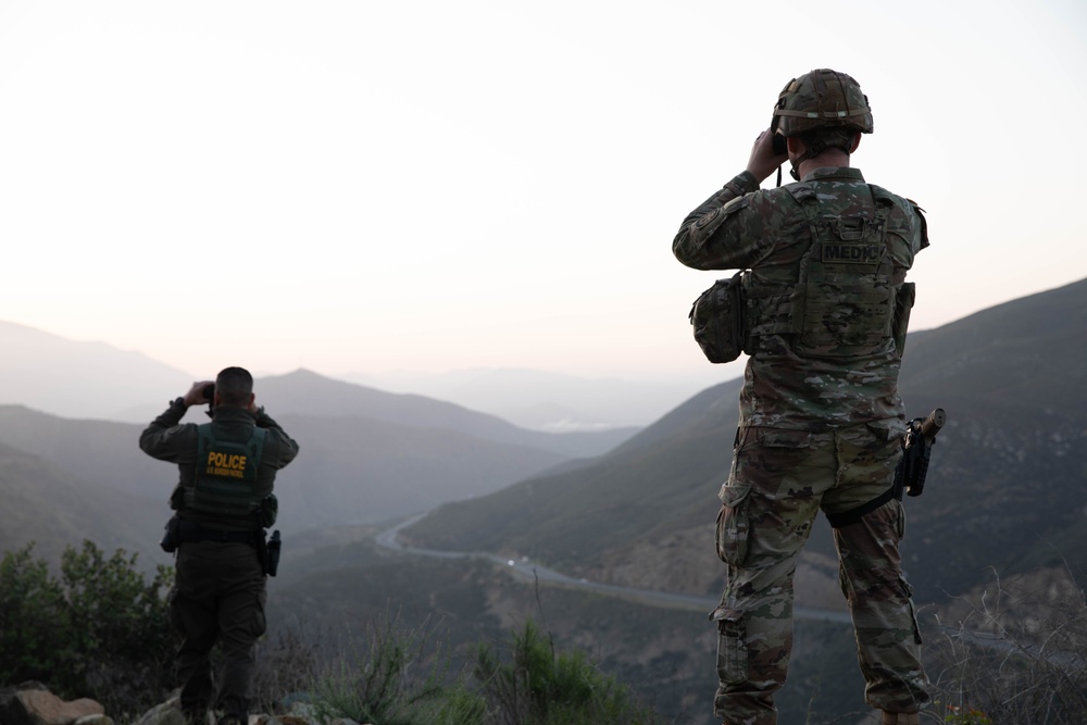 549th Military Police Company conducts joint patrol with Border Patrol at southern border