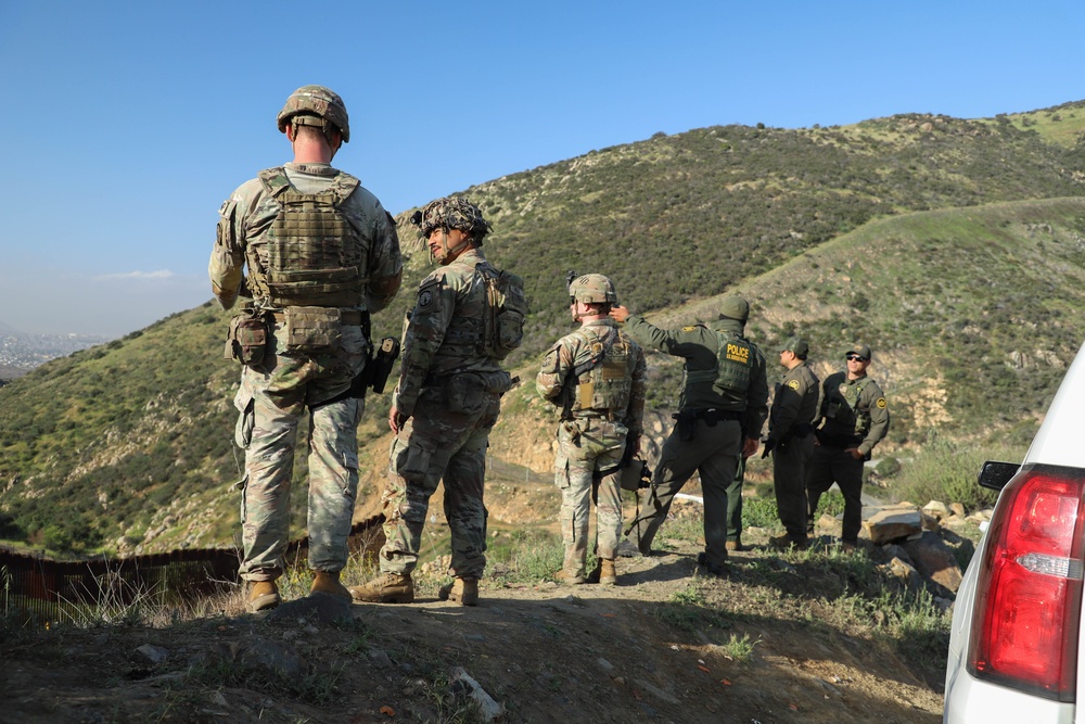 549th Military Police Company conducts joint patrol with Border Patrol at southern border