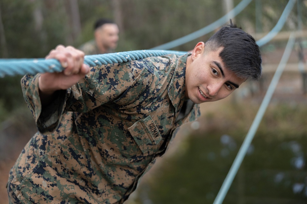 Corporals Course runs the Confidence Course