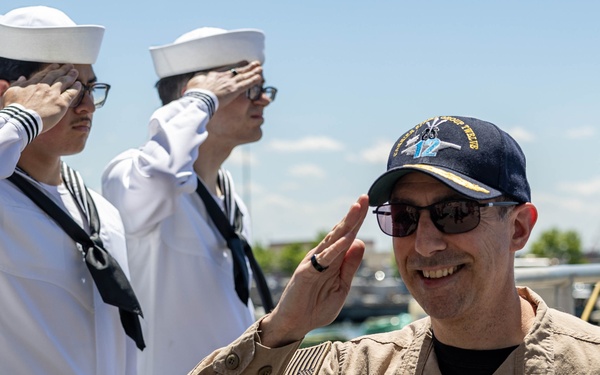 Rear Adm. Paul Lanzilotta Visits USS Mahan