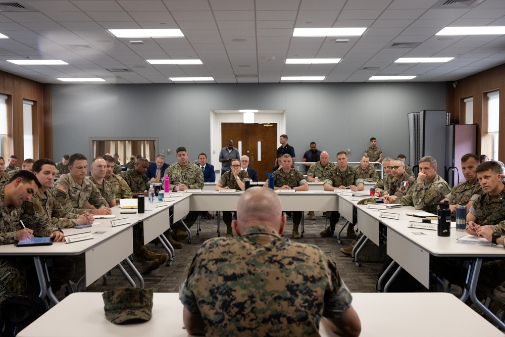Commandant, Gen. Eric Smith, visits Marine Corps War College
