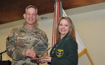 4ID, Fort Carson inducts Good Neighbor
