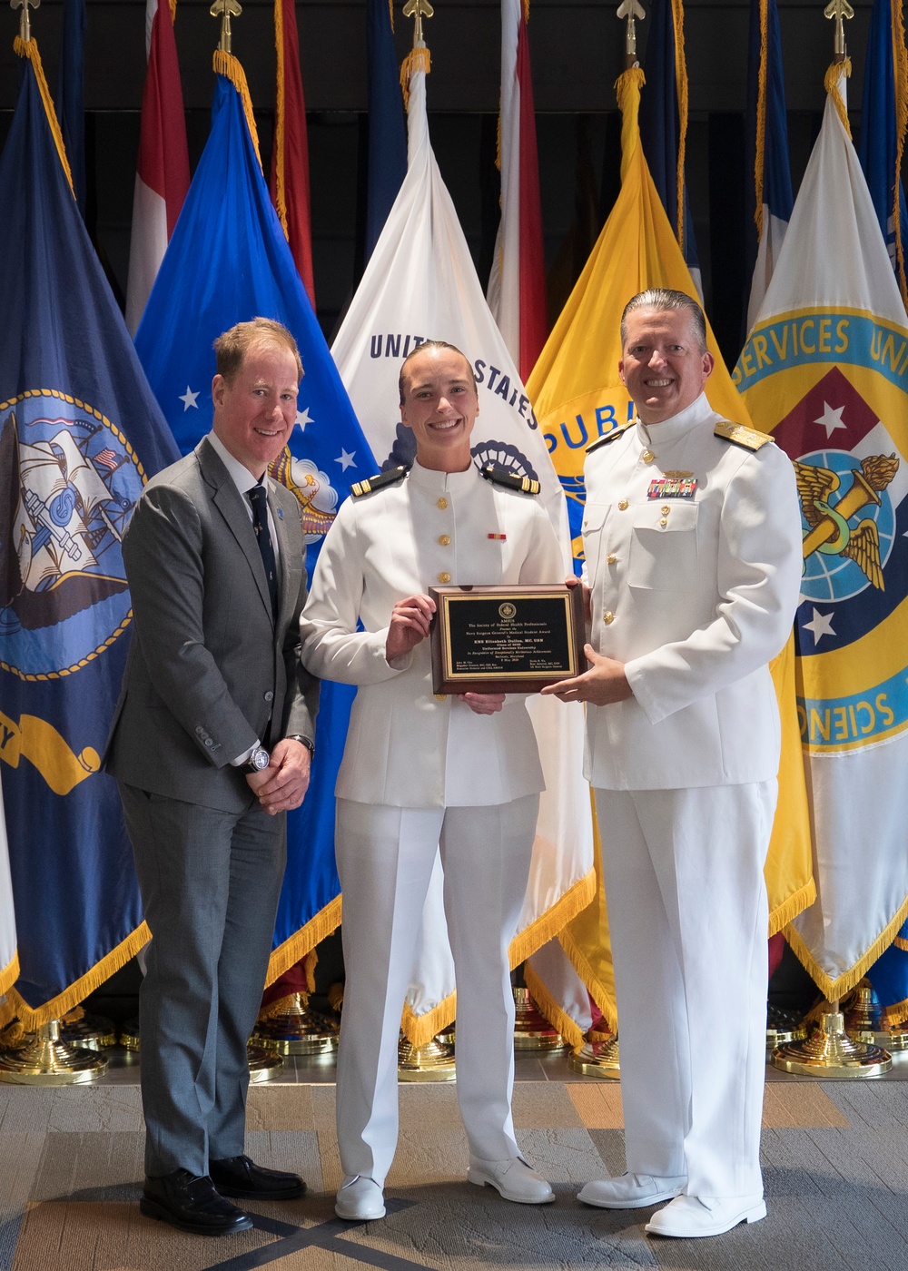 Navy Medicine Presents Awards to USU Graduates