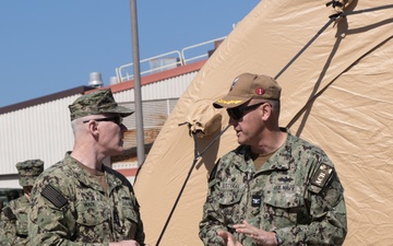 Capt. Andy Litteral hosts Vice Adm. Wade at Naval Base Coronado