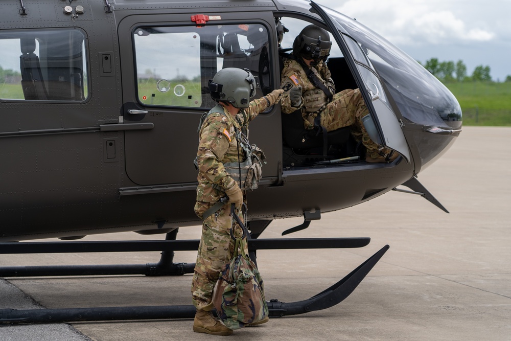 Kentucky Lakota Pilots Land at UK Hospital