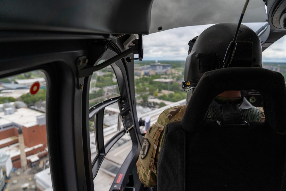 Kentucky Lakota Pilots Land at UK Hospital