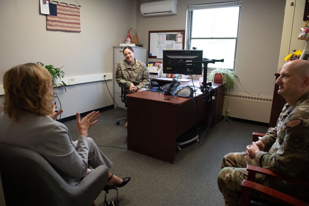 National Guard spouse highlights strength of family support during Maine visit