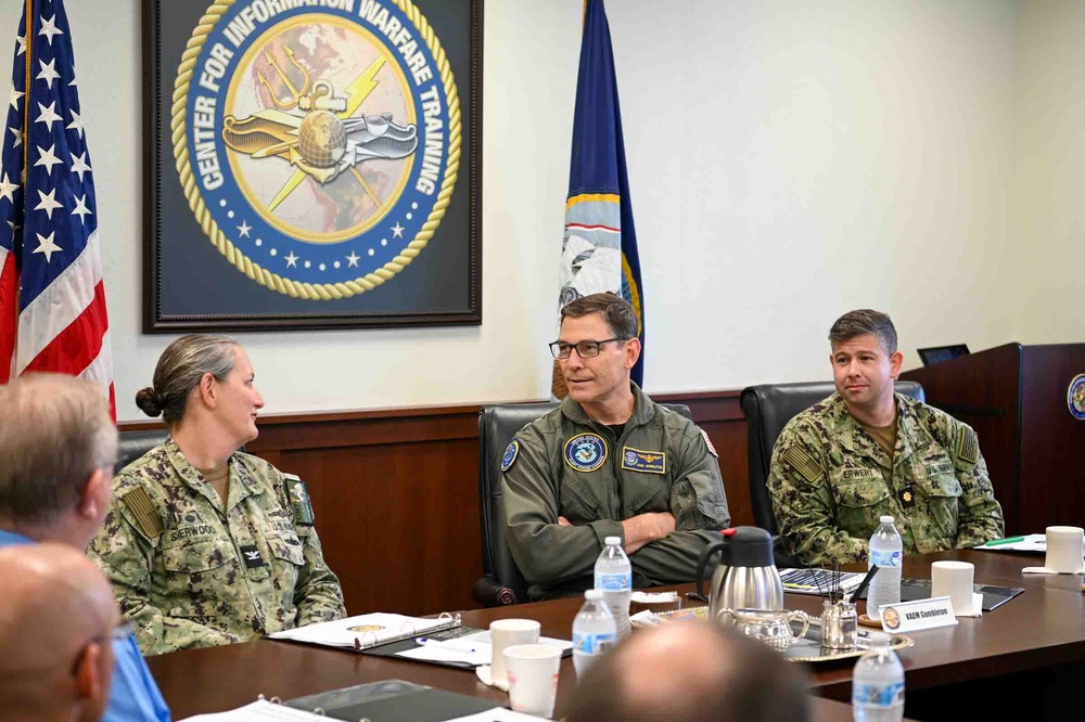 Fleet Forces Command deputy visits Corry Station