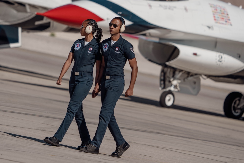 Thunderbirds Perform in Hometown of Las Vegas
