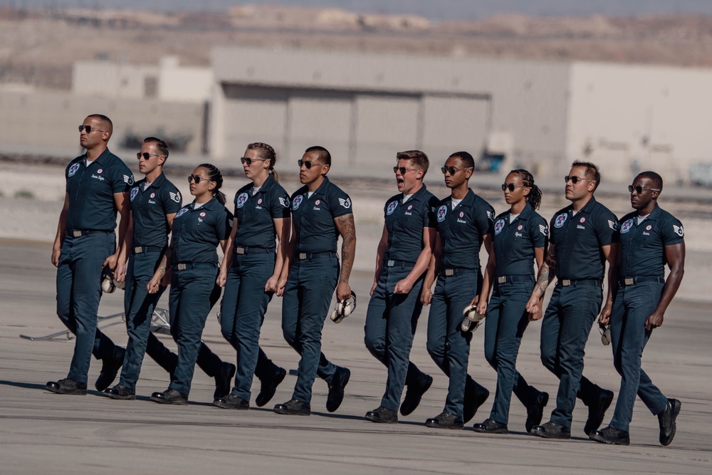 Thunderbirds Perform in Hometown of Las Vegas