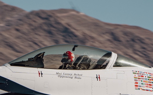 Thunderbirds Perform in their Hometown of Las Vegas