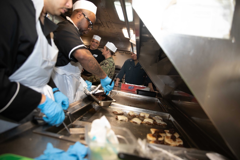 KEARSARGE PARTICIPATES IN BURGER COMPETITION