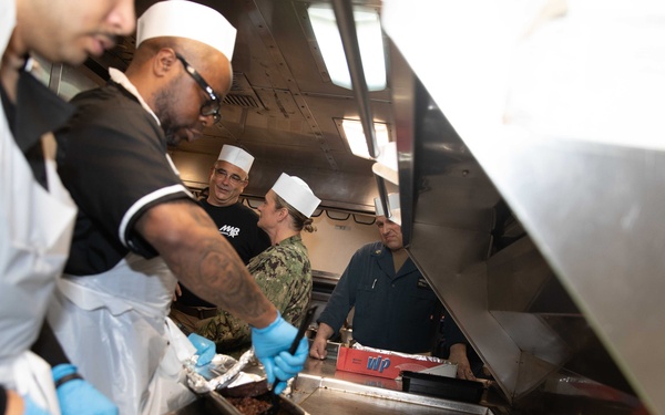 KEARSARGE PARTICIPATES IN BURGER COMPETITION