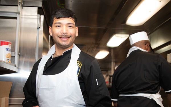 KEARSARGE PARTICIPATES IN BURGER COMPETITION