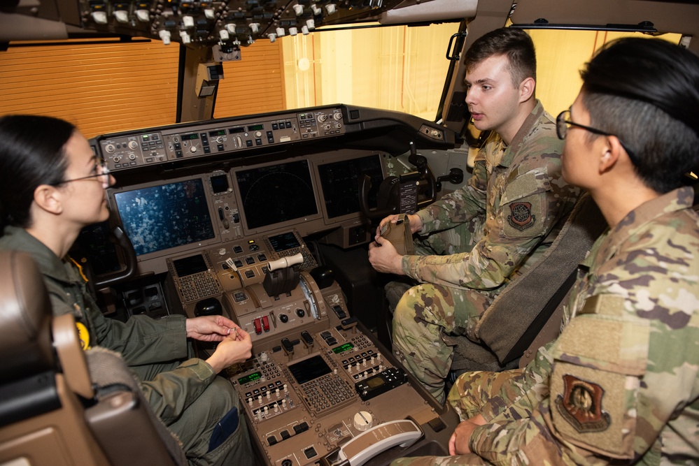 Sac State ROTC cadets tour Travis AFB