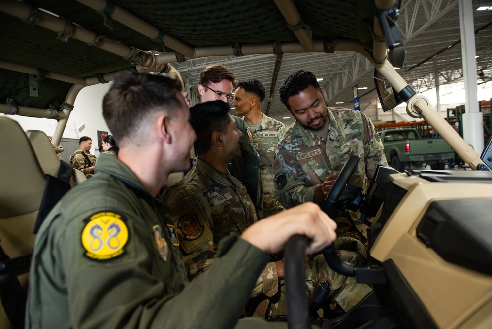 Sac State ROTC cadets tour Travis AFB