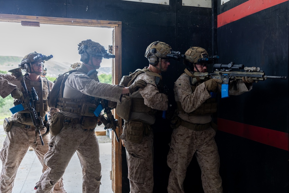 3rd Bn., 1st Marines conducts close quarters training during EOTG raid leaders course