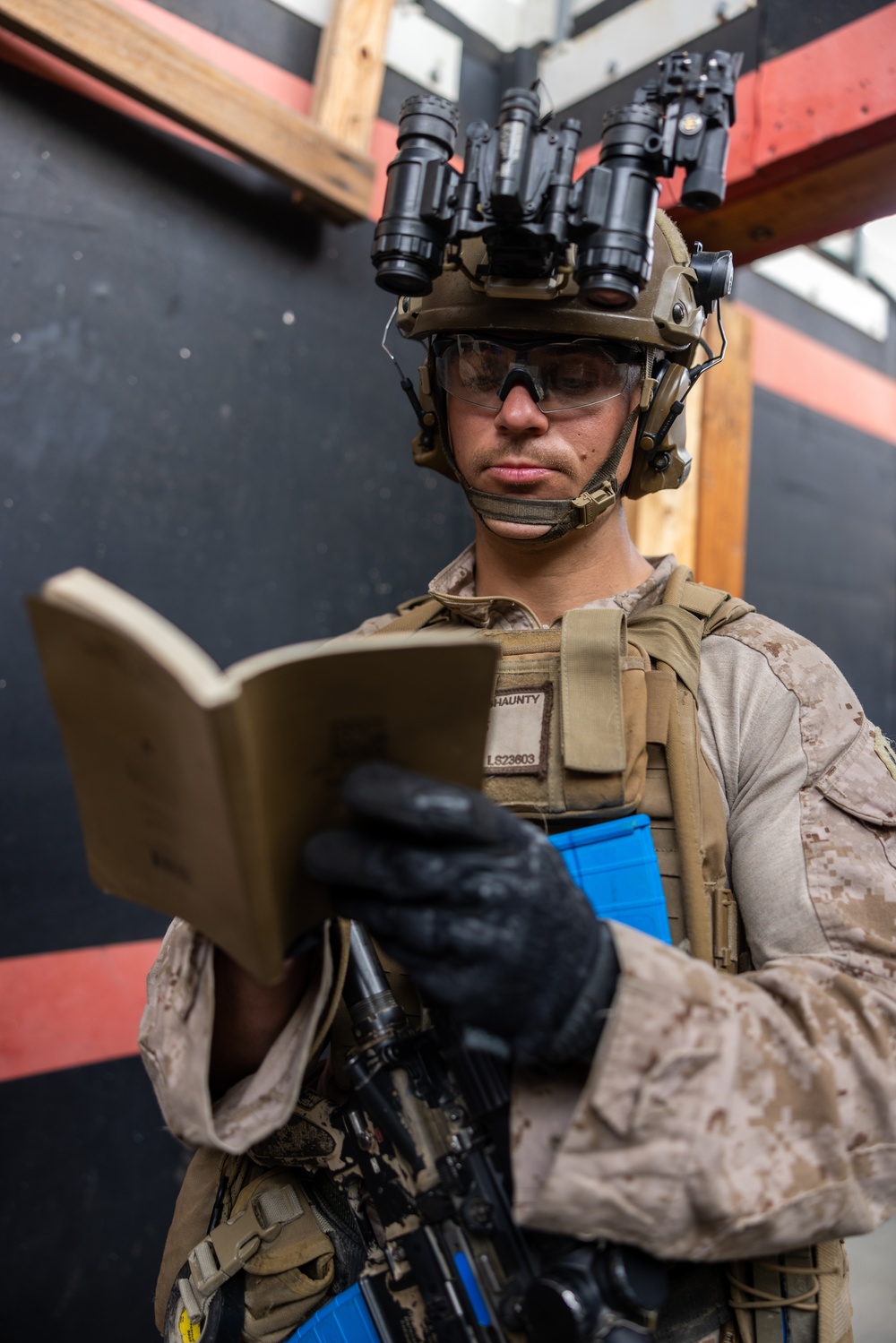 3rd Bn., 1st Marines train different breaching methods during EOTG raid leaders course