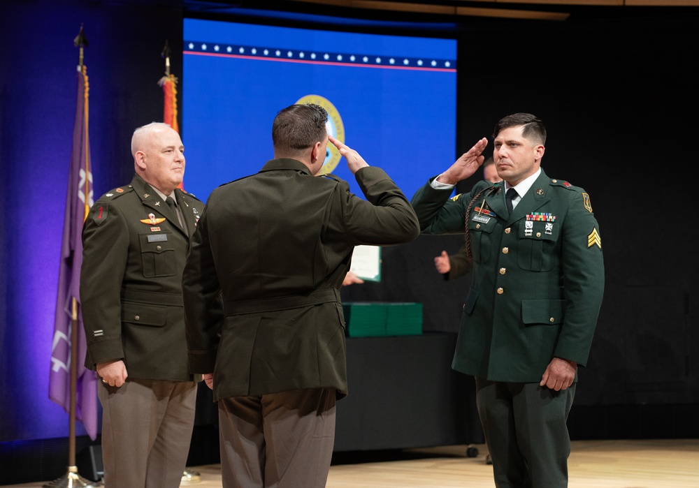 Stalwart Battalion Cadets take the Oath of Office