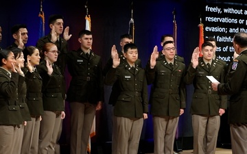 Stalwart Battalion Cadets take the Oath of Office