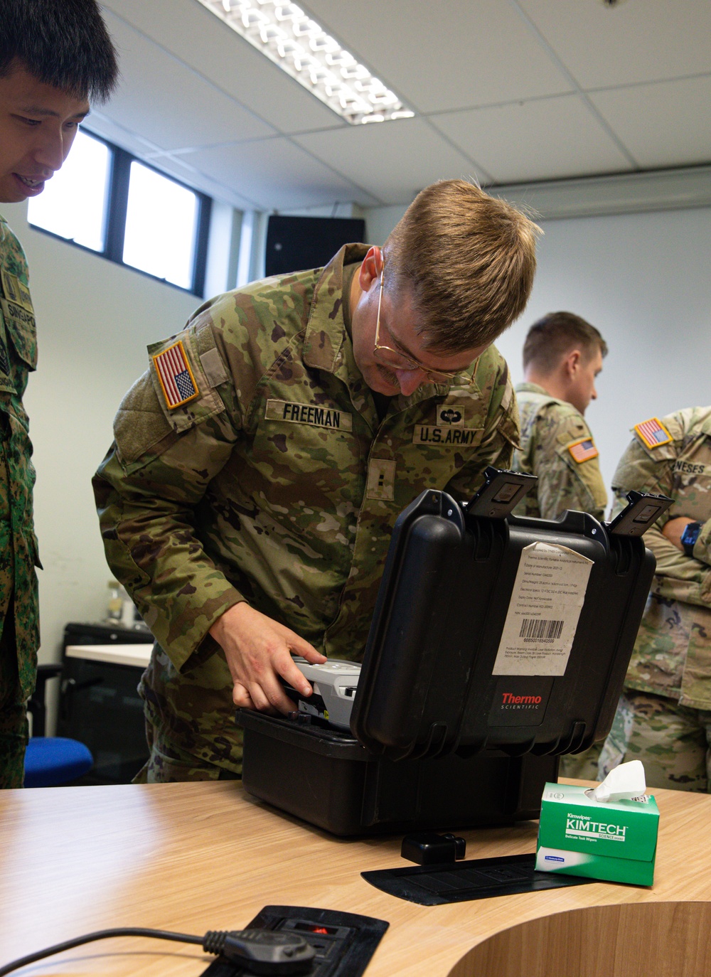 Sharing knowledge through equipment exchange XTiB 25