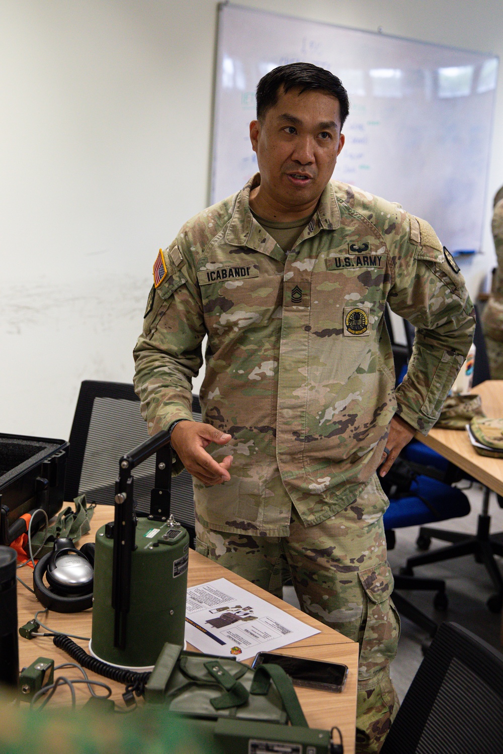 Sharing knowledge through equipment exchange XTiB 25