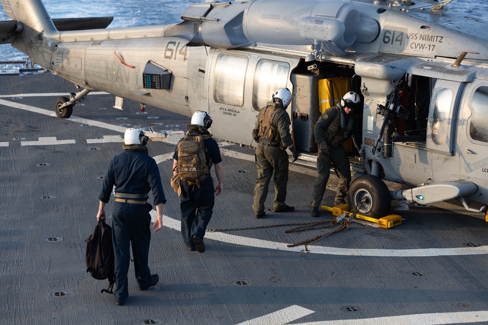USS Curtis Wilbur (DDG 54) Conduct Flight Operations