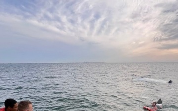 Coast Guard rescues boater near Sunshine Skyway Bridge
