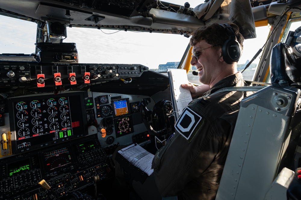 Skyway Chariot: 100th ARW conducts refueling mission