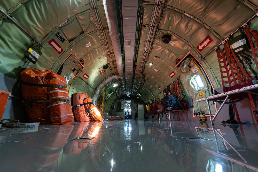 Skyway Chariot: 100th ARW conducts refueling mission